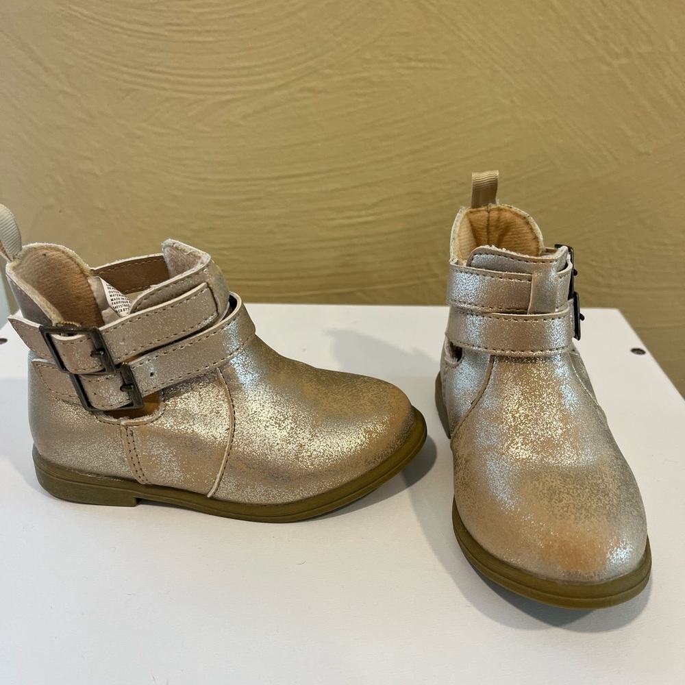 Crazy 8 gold ankle boots. Size 5.